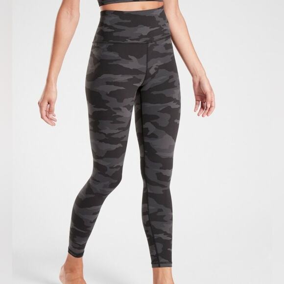 Athleta Pants - Athleta Elation Camo 7/8 Tight / Leggings Black and Grey Size Small